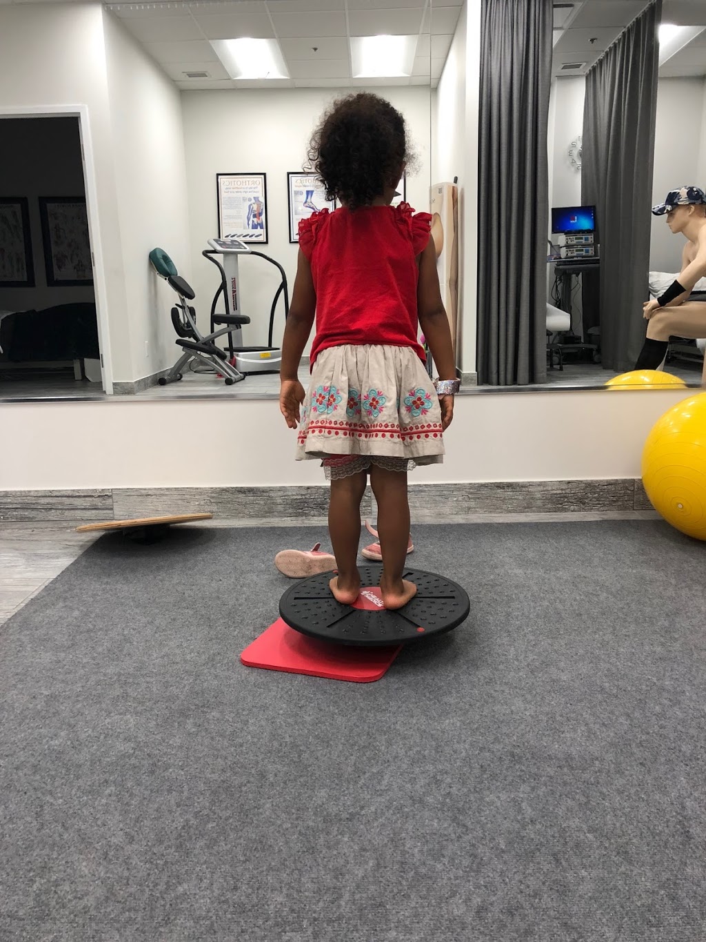 Humber Bay Physio Inc | 2137 Lake Shore Blvd W, Etobicoke, ON M8V 0B3, Canada | Phone: (647) 352-9444