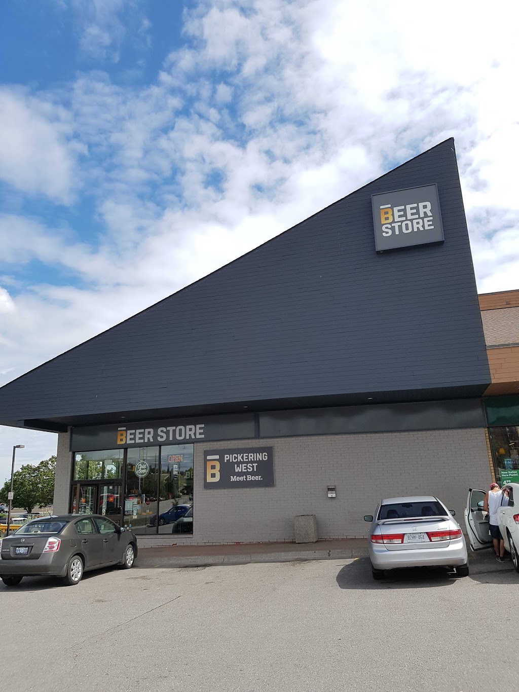 Beer Store | 705 Kingston Rd, Pickering, ON L1V 6K3, Canada | Phone: (905) 831-2714