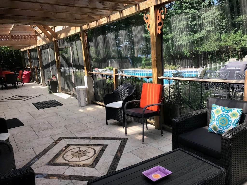 Château Olivier | 12425 Rue Olivier, Montréal, QC H4K 1V3, Canada | Phone: (514) 991-7890