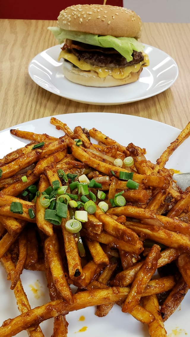 PATHWAY BURGERS & MOMOS | 2816 21 St NE, Calgary, AB T2E 6Z2, Canada | Phone: (403) 250-2238