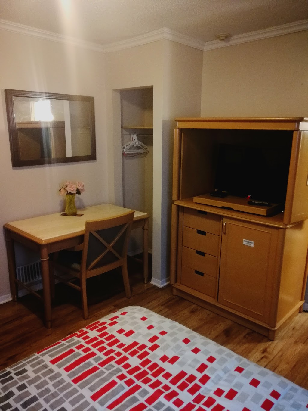 Ottawa Best Hotel | 5023 Bank St S, Gloucester, ON K1G 3N4, Canada | Phone: (613) 822-0392