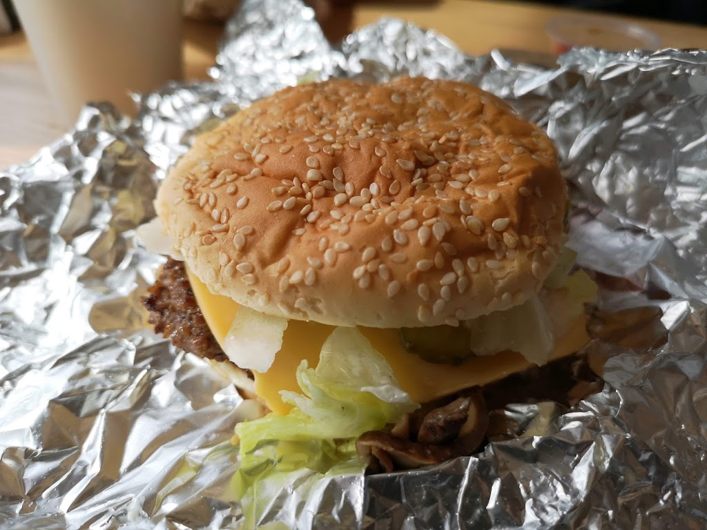 Five Guys | 650 Division Rd Unit 101, Windsor, ON N8X 0A8, Canada | Phone: (519) 972-6262