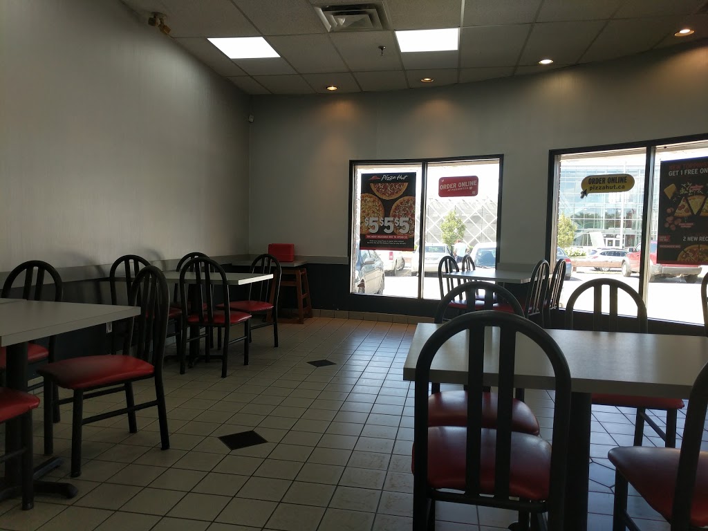 Pizza Hut | 445 McPhillips St, Winnipeg, MB R2X 2Z8, Canada | Phone: (204) 953-4150