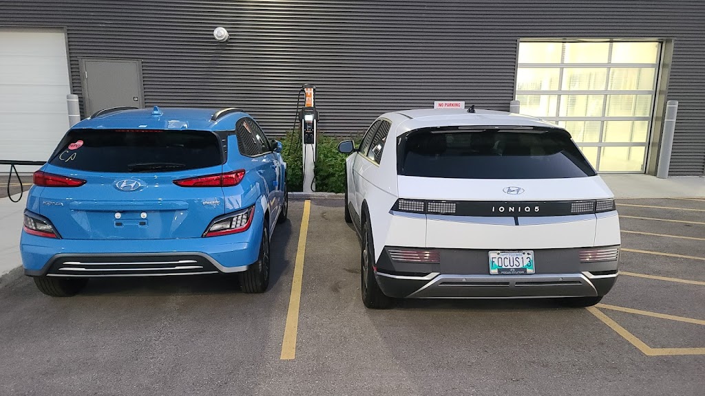 ChargePoint Charging Station | 1555 Lagimodiere Blvd, Winnipeg, MB R3K 5P4, Canada | Phone: (888) 758-4389