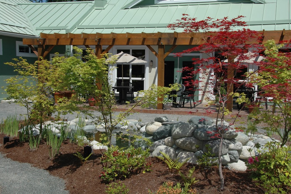 Honeymoon Bay Lodge & Retreat | 10028 Park Dr, Honeymoon Bay, BC V0R 1Y0, Canada | Phone: (888) 749-4252