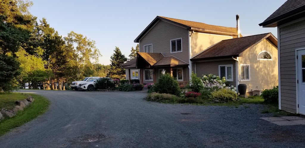 Pomquet Beach Cottages | 198 Pomquet Beach Rd, Antigonish, NS B2G 2L4, Canada | Phone: (902) 971-0314