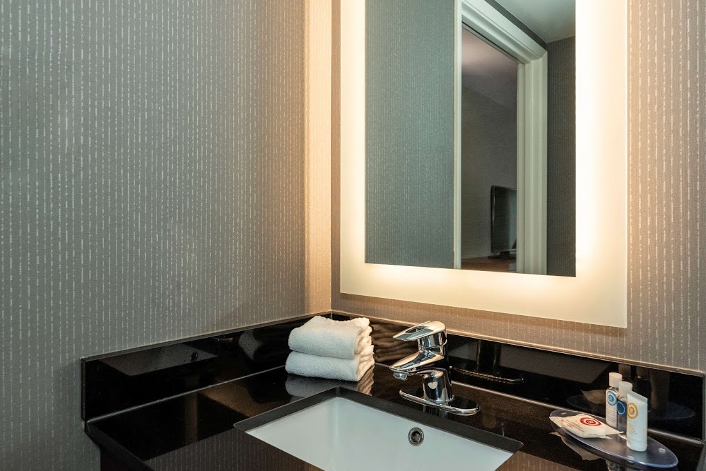 Comfort Inn | 190 Weber St N, Waterloo, ON N2J 3H4, Canada | Phone: (519) 747-9400
