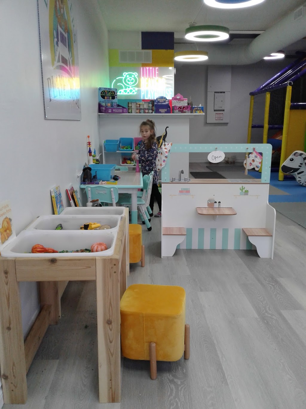 Little Beavers Playhouse | 466 Osborne St, Beaverton, ON L0K 1A0, Canada | Phone: (705) 426-1100