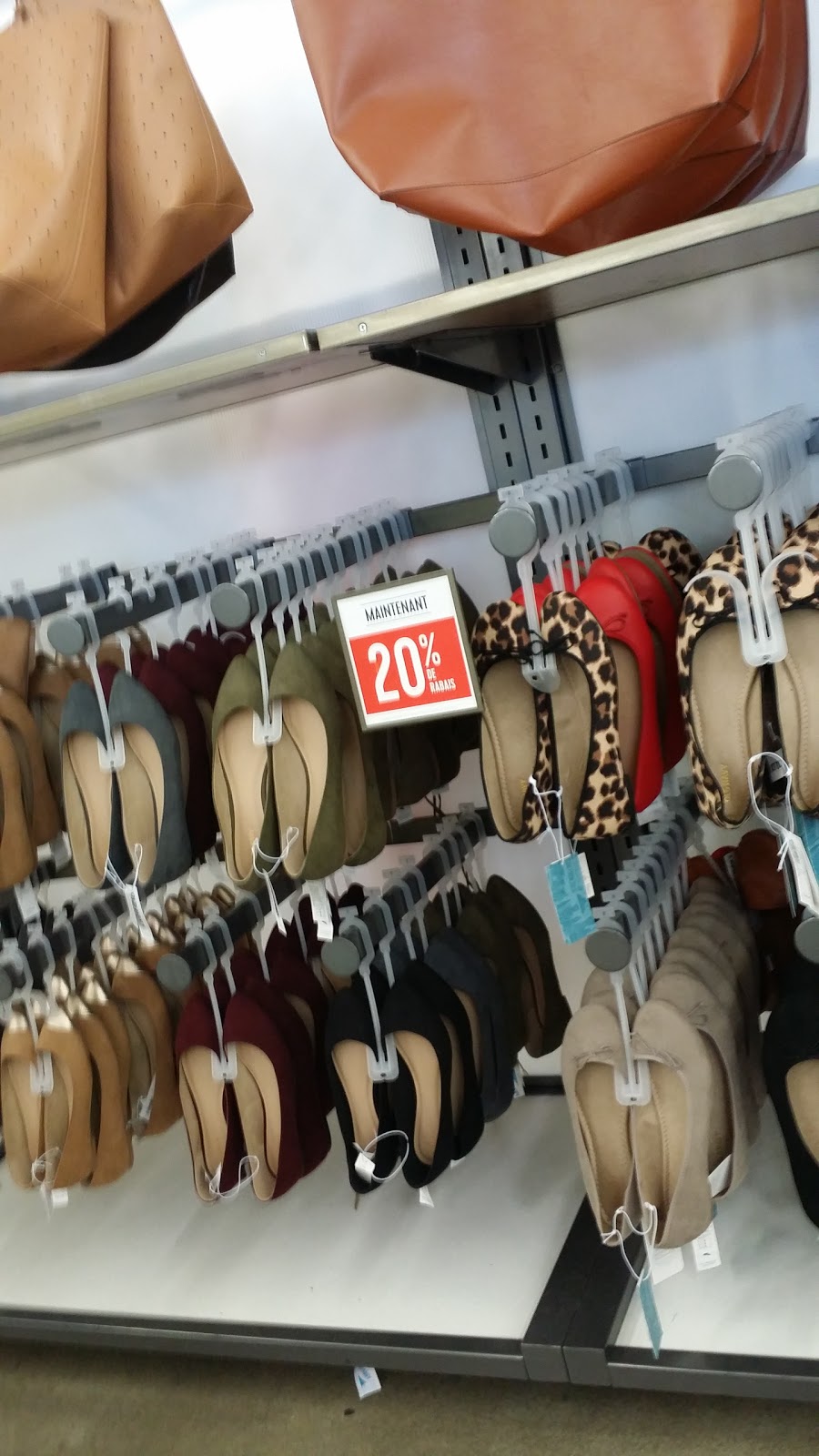 Old Navy - with Curbside Pickup | 8831, LAcadie Boulevard, Montreal, QC H4N 3K1, Canada | Phone: (514) 383-2377
