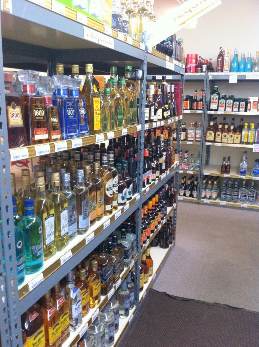 Sumas Liquor and Wine | 444 Cherry St, Sumas, WA 98295, USA | Phone: (360) 988-6482