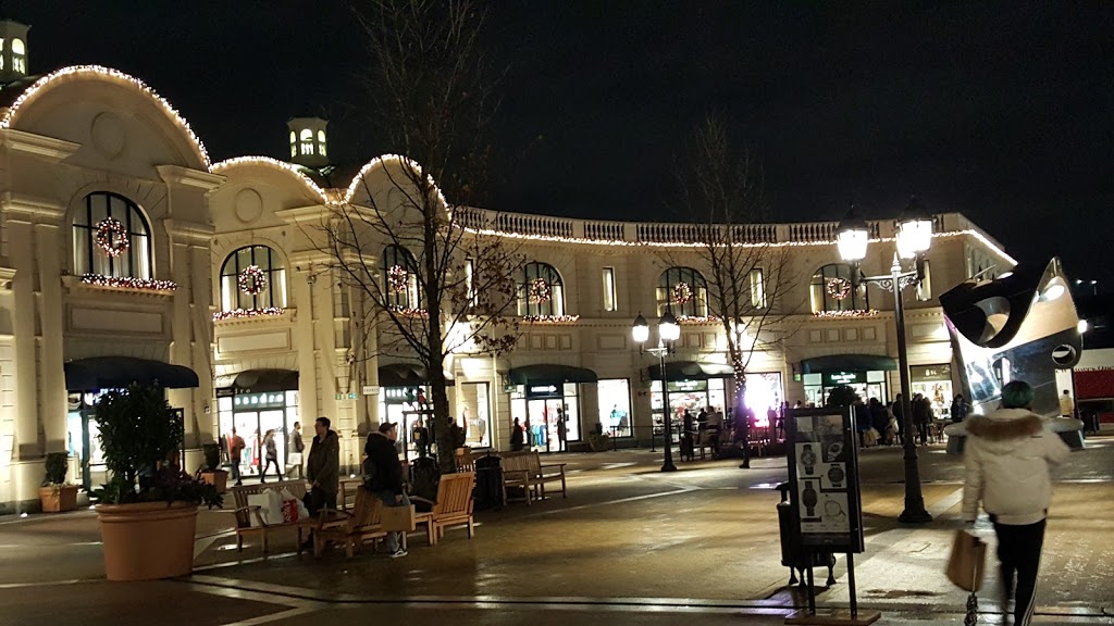 Sandro Paris | 7899 Templeton Station Rd, Richmond, BC V7B 0B7, Canada | Phone: (604) 248-1314