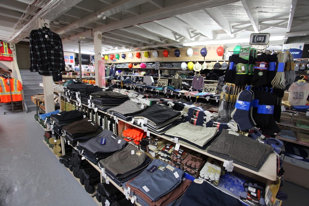 Magasin Raymond Gilbert | 422 QC-138, Saint-Augustin-de-Desmaures, QC G3A 2S7, Canada | Phone: (418) 878-2930