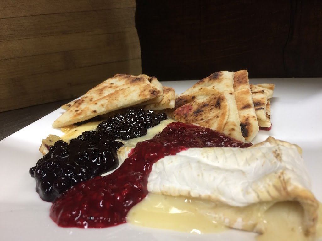 Generations Inn | 717 Lake Park Rd, Carleton Place, ON K7C 3P2, Canada | Phone: (613) 253-5253