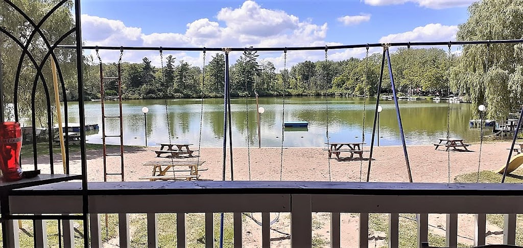 Evans Cottages | 99 Fourth Concession Rd, Cathcart, ON N0E 1B0, Canada | Phone: (519) 755-1608