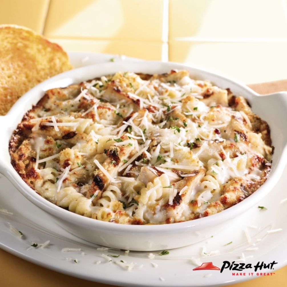 Pizza Hut | 342 Bayfield St, Barrie, ON L4M 3C4, Canada | Phone: (705) 728-2124