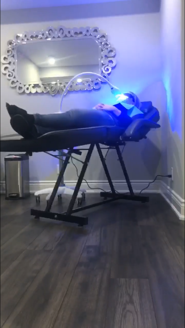 House of Smiles Teeth Whitening Inc. | 442 Lockmaster Crescent, Manotick, ON K4M 1L9, Canada | Phone: (613) 620-3504