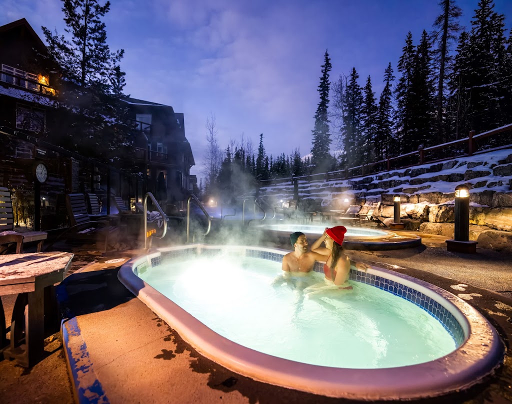 Blackstone Mountain Lodge by CLIQUE | 170 Kananaskis Way, Canmore, AB T1W 0A8, Canada | Phone: (403) 609-8098
