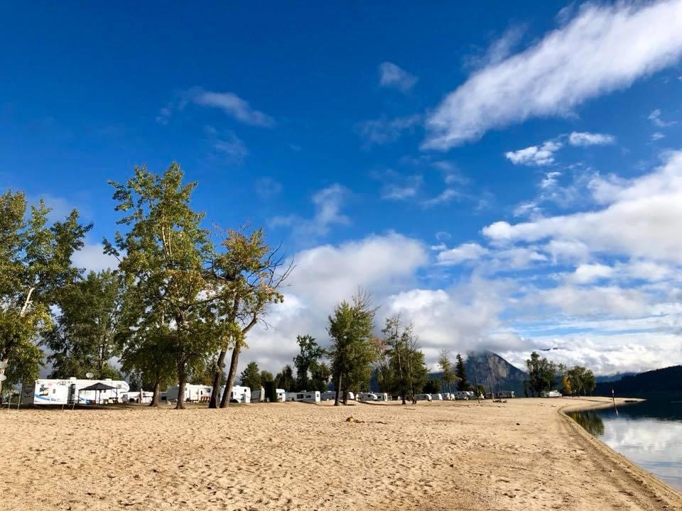 Sandy Point Beach Campground | 2100 Sandy Point Rd, Salmon Arm, BC V1E 2Z8, Canada | Phone: (250) 253-5309