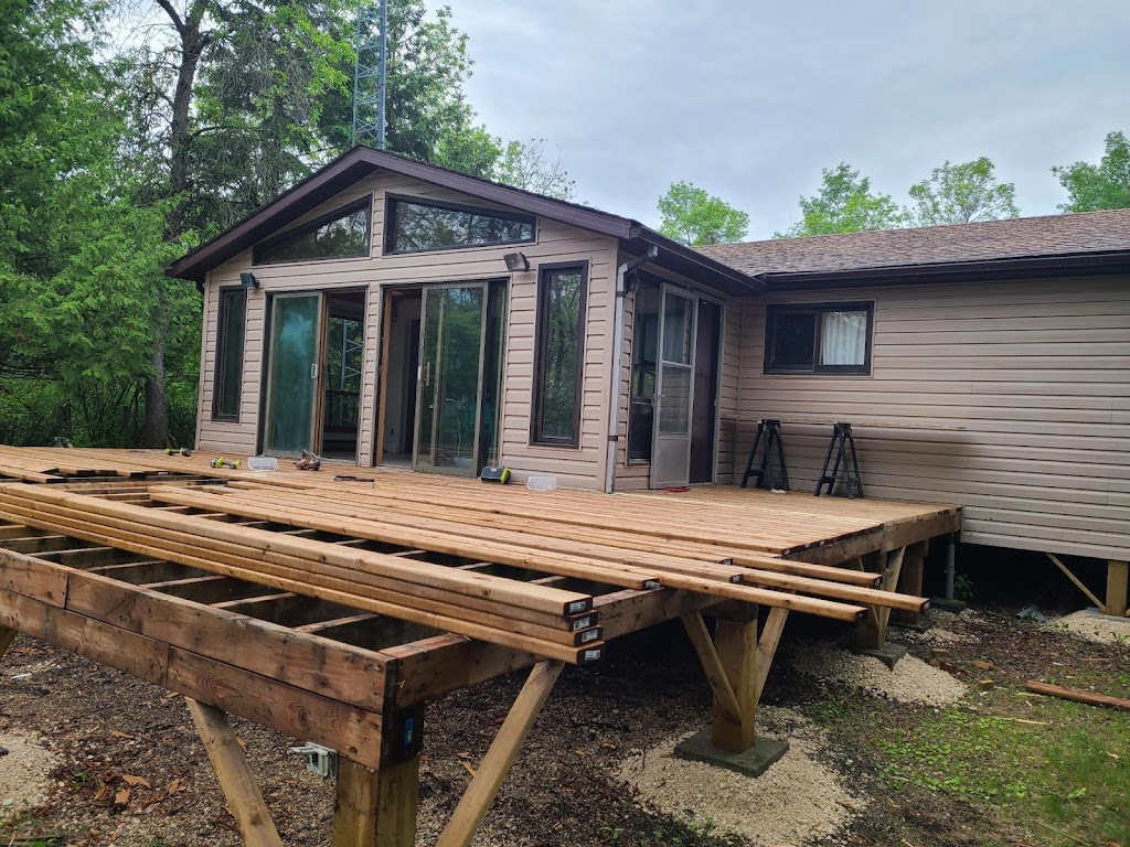 CommonWealth Renovations, Fences & Decks | 715 Oakenwald Ave, Winnipeg, MB R3T 1M6, Canada | Phone: (204) 688-6421