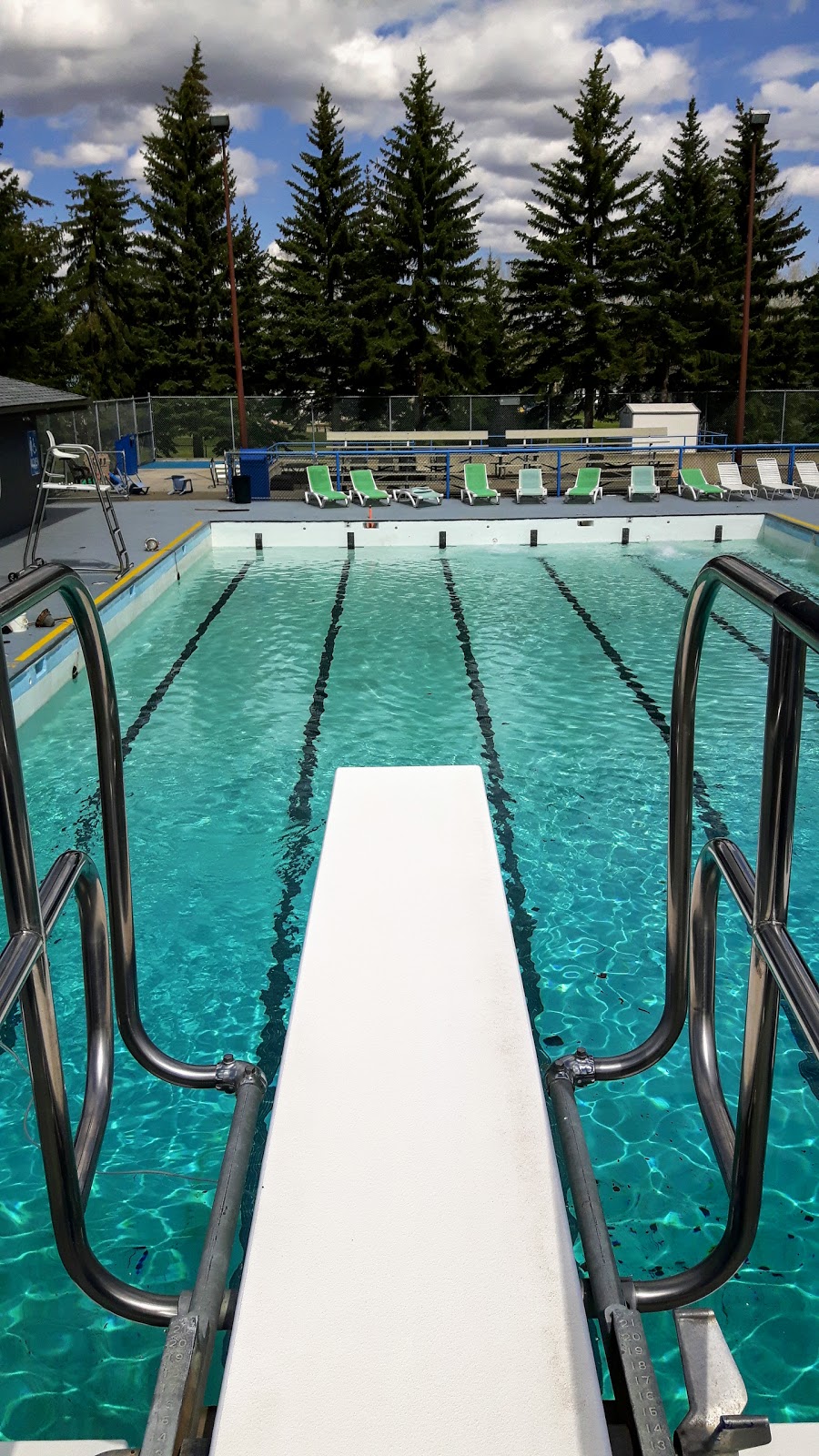 Devon Swimming Pool | 34 Haven Ave, Devon, AB T9G 1K2, Canada | Phone: (780) 987-4616