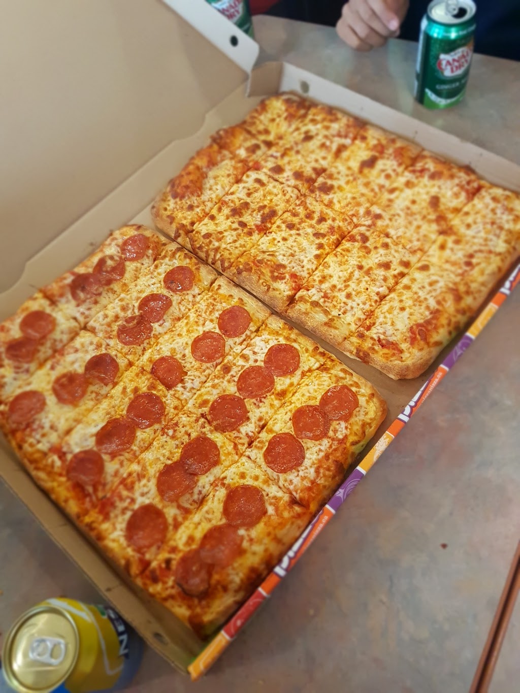 Pizza Pizza | 5921 Leslie St, North York, ON M2H 1J8, Canada | Phone: (416) 967-1111