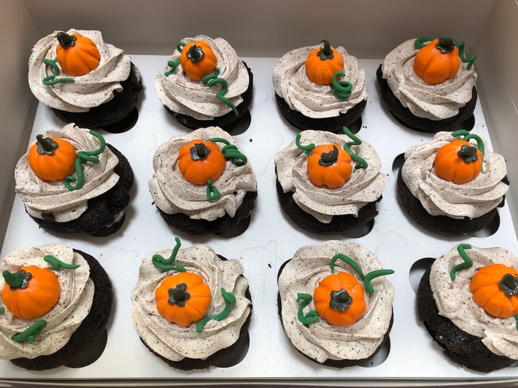 Sugar Tiers | 32 Frank Endean Rd, Richmond Hill, ON L4S 1X4, Canada | Phone: (416) 816-8270