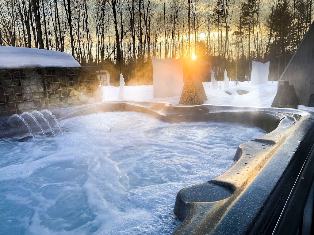 Le Camp Caché | 37 Rue Hamel, Shefford, QC J2M 1V3, Canada | Phone: (514) 979-4556