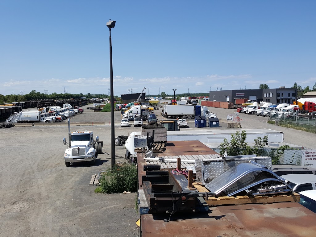 Camions Lussier-Lussicam inc. | 1341 Rue Principale, Sainte-Julie, QC J3E 0C4, Canada | Phone: (450) 649-1265