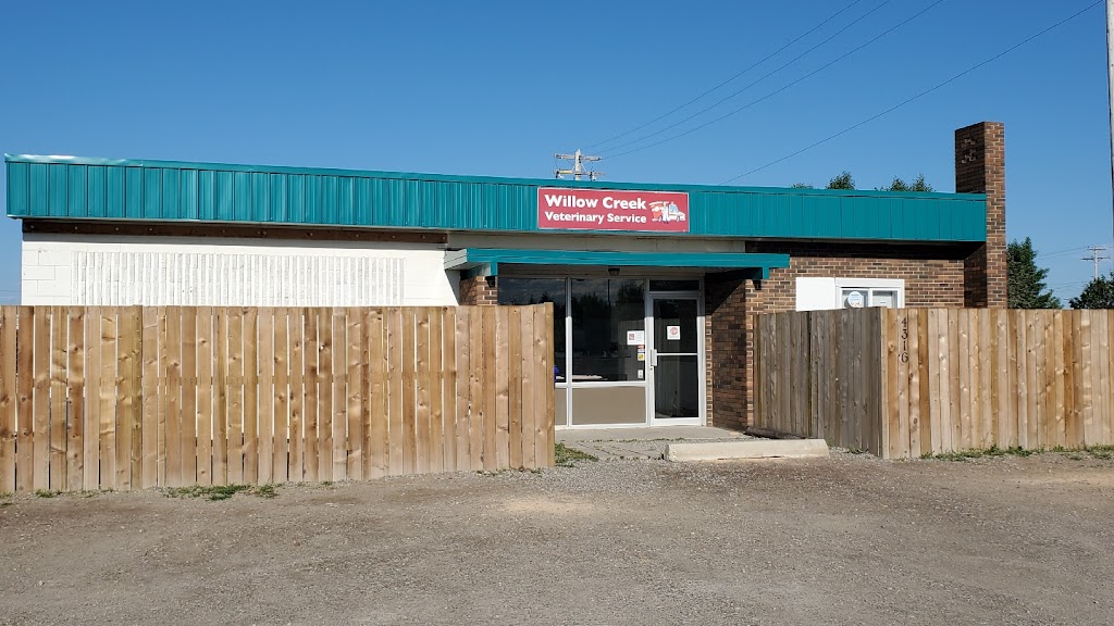 Willow Creek Veterinary Service | Box 366, 4316 2 St E, Claresholm, AB T0L 0T0, Canada | Phone: (403) 682-7141