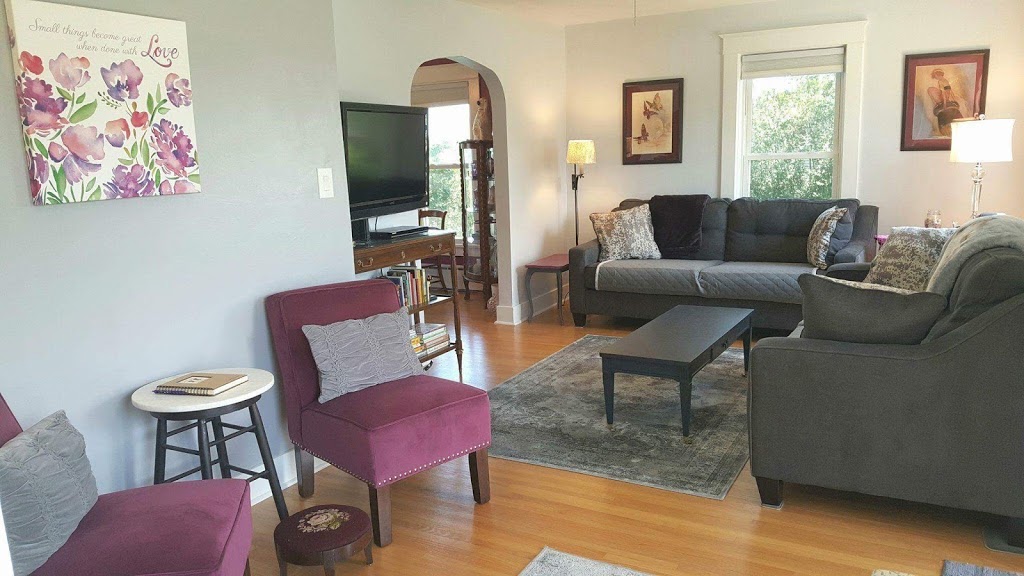 Wolf Ridge Guest House | 4981 Ridge Rd, Lockport, NY 14094, USA | Phone: (716) 479-1412