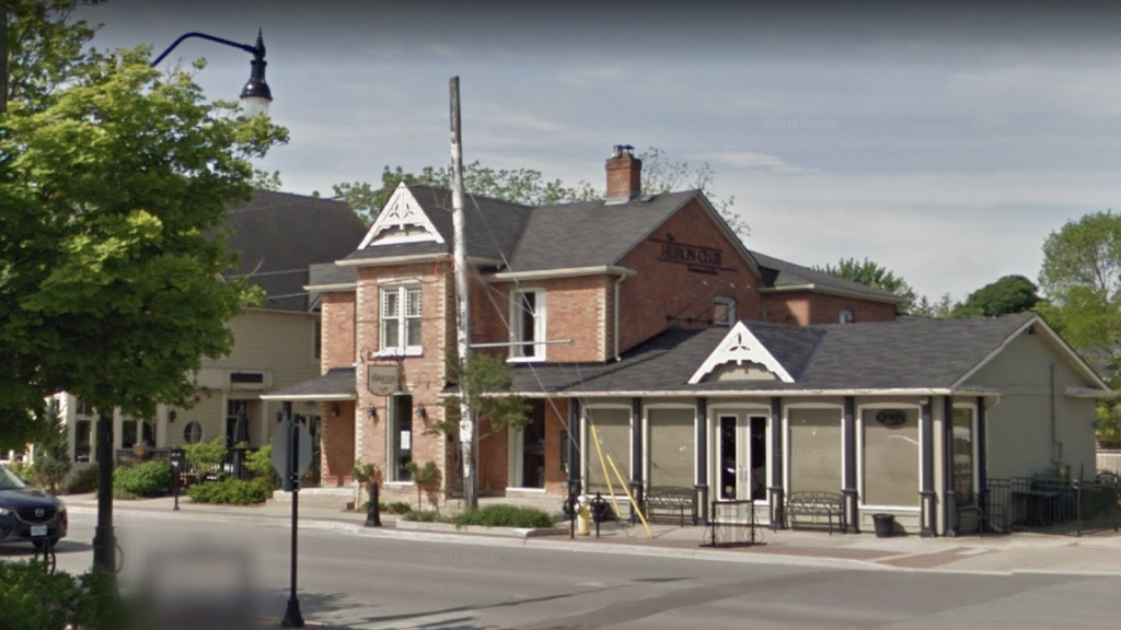 The Huron Club | 94 Pine St, Collingwood, ON L9Y 2N9, Canada | Phone: (705) 293-6677
