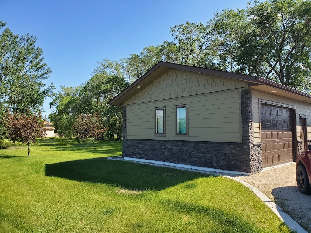 Expert Exteriors Manitoba | 24 Wachal Dr, Narol, MB R1C 0A7, Canada | Phone: (431) 336-1788