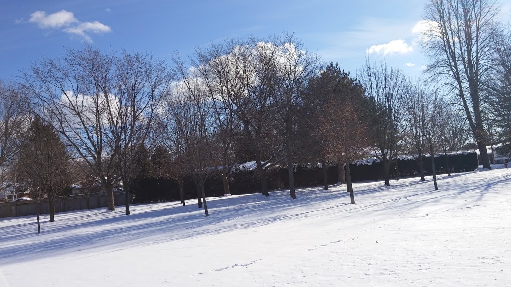 Central Park Labyrinth | 2299 New St, Burlington, ON L7R 1J5, Canada