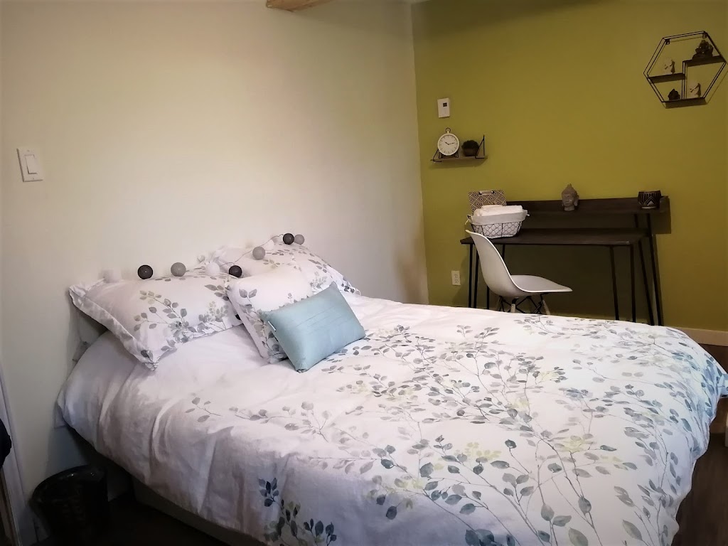 Le gîte de La maison jaune | 3 Rte de lÉglise N, Saint-Modeste, QC G0L 3W0, Canada | Phone: (418) 943-3701
