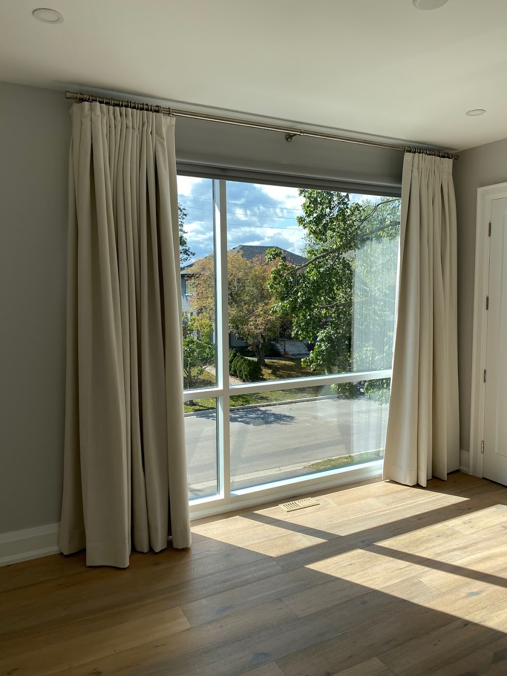 Shades of Home Custom Window Treatments | 2232 Medhat Dr, Mississauga, ON L5B 2E6, Canada | Phone: (905) 484-0789