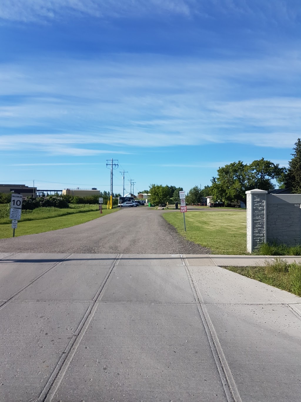 Caravan Mobile Home Park | 2787 86 Ave SE, Calgary, AB T2H 3A1, Canada