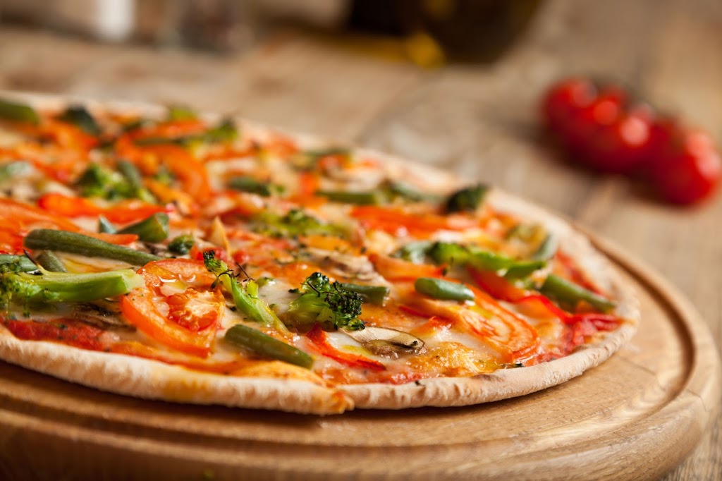 Casa Di Giorgio Restaurant | 1646 Queen St E, Toronto, ON M4L 1G3, Canada | Phone: (416) 686-7066