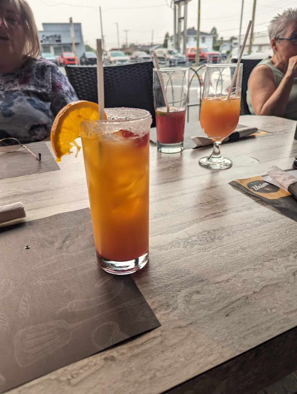 Bar Union Restaurant | 455 Bd de Quen, Alma, QC G8B 5P6, Canada | Phone: (418) 769-3359