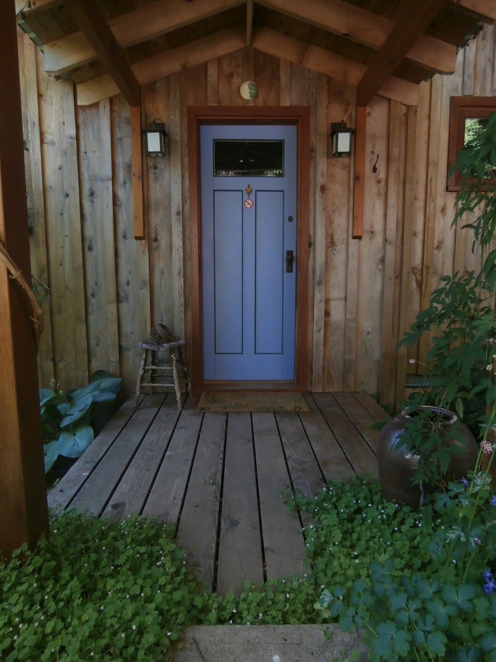 Tutus Cabin | 3163 Jemima Rd, Denman Island, BC V0R 1T0, Canada | Phone: (250) 335-0546