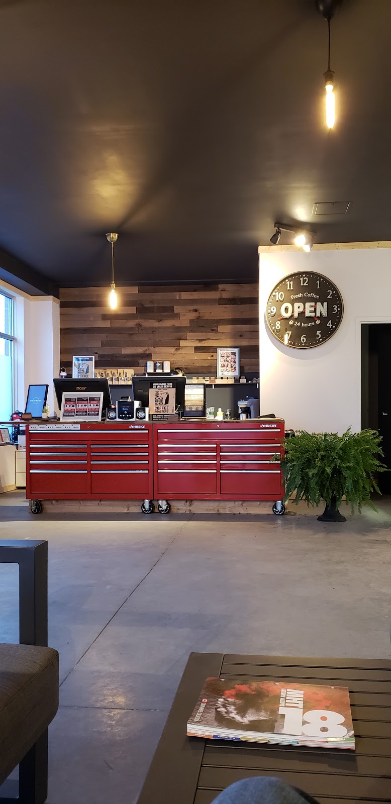 Urban Reifen - Tires and Wheels Ottawa | 26 Caesar Ave, Nepean, ON K2G 0B2, Canada | Phone: (613) 680-1881