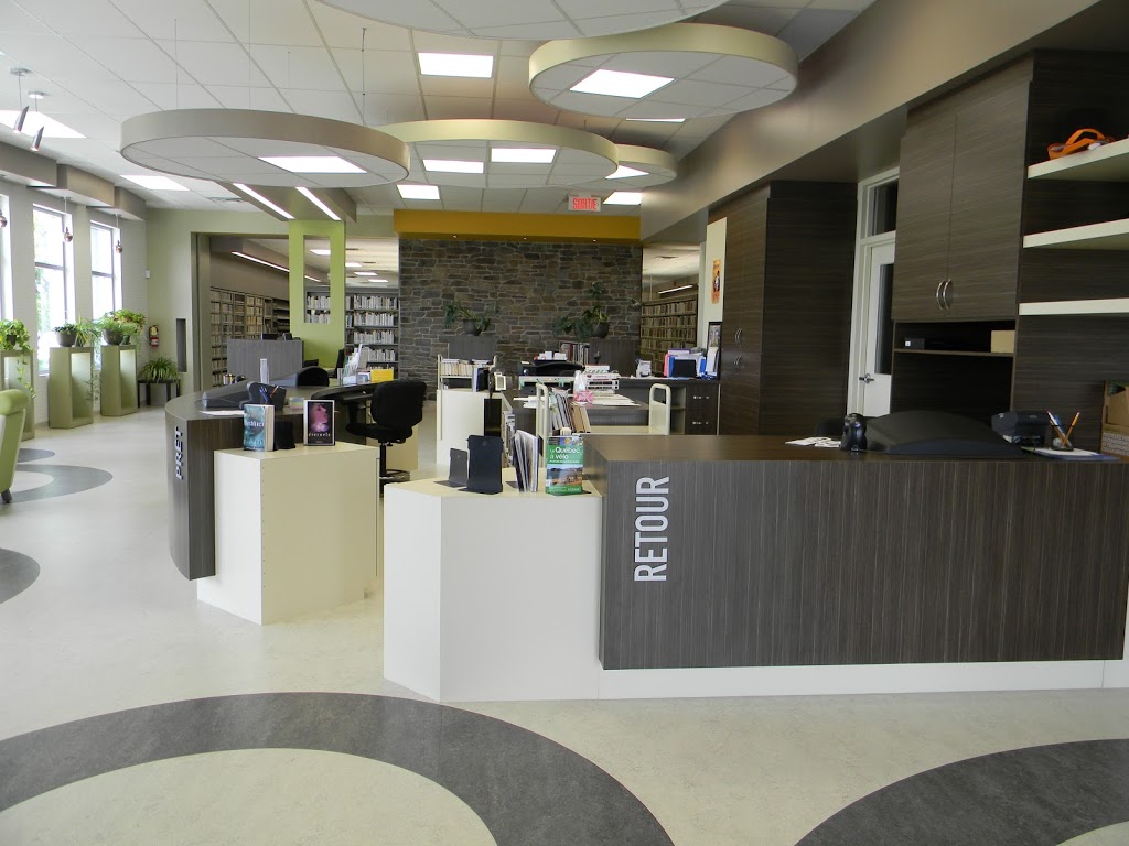 Public Library De Saint-Rémi | 25 Rue Saint-Sauveur, Saint-Rémi, QC J0L 2L0, Canada | Phone: (450) 454-3993 ext. 2419