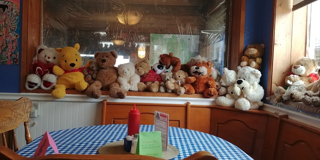 Bears Eatery | 324 Archibald St, Kimberley, BC V1A 1M9, Canada | Phone: (250) 427-3412