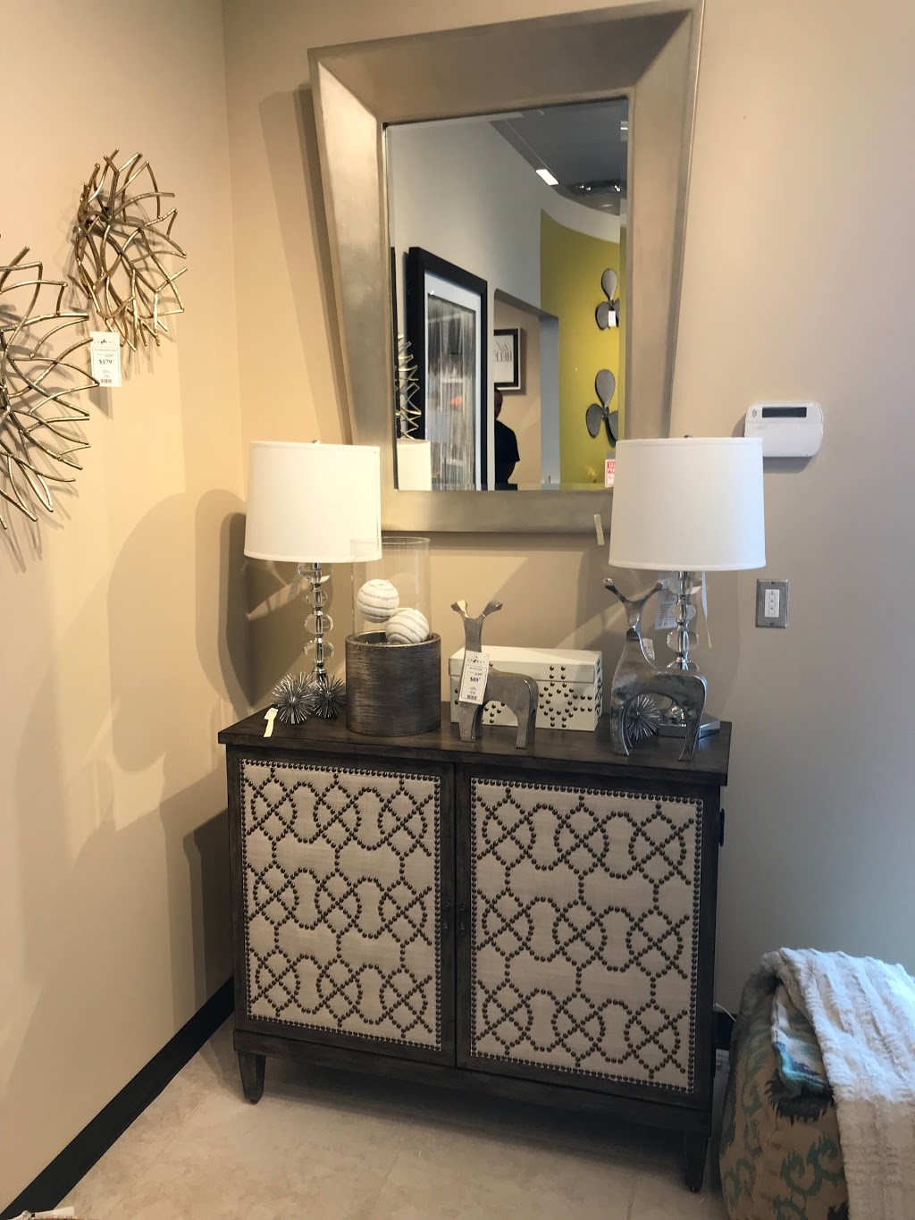 La-Z-Boy Home Furnishings & Décor - Kanata | 8231 Campeau Dr, Kanata, ON K2T 1B7, Canada | Phone: (613) 834-3343