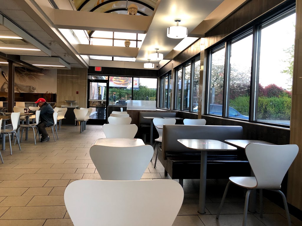 McDonalds | 2909 Grandview Hwy, Vancouver, BC V5M 2E4, Canada | Phone: (604) 718-1010