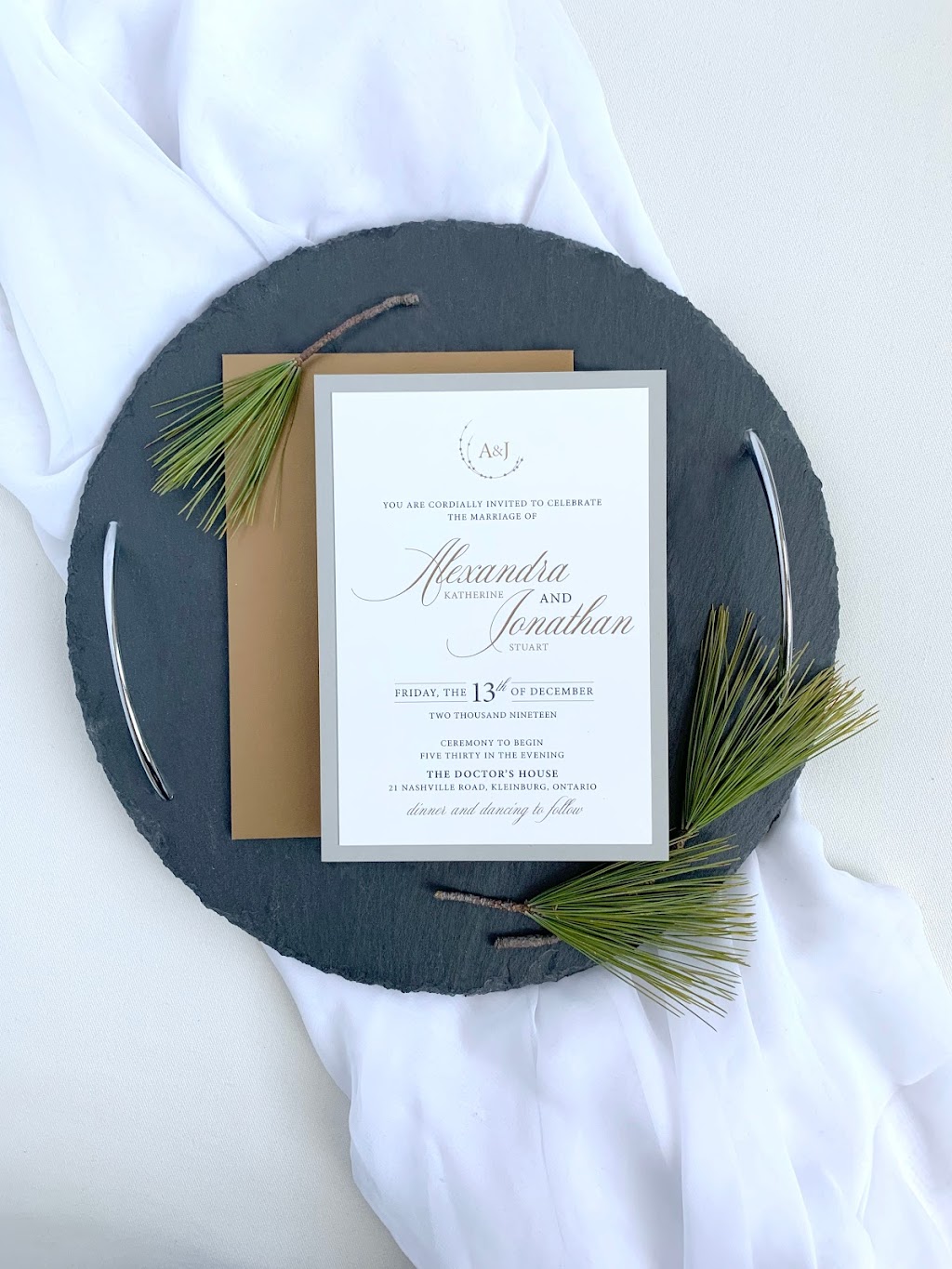 Stylish Moments Invitation Studio | 1891 Hindhead Rd, Mississauga, ON L5J 1N4, Canada | Phone: (647) 299-2588