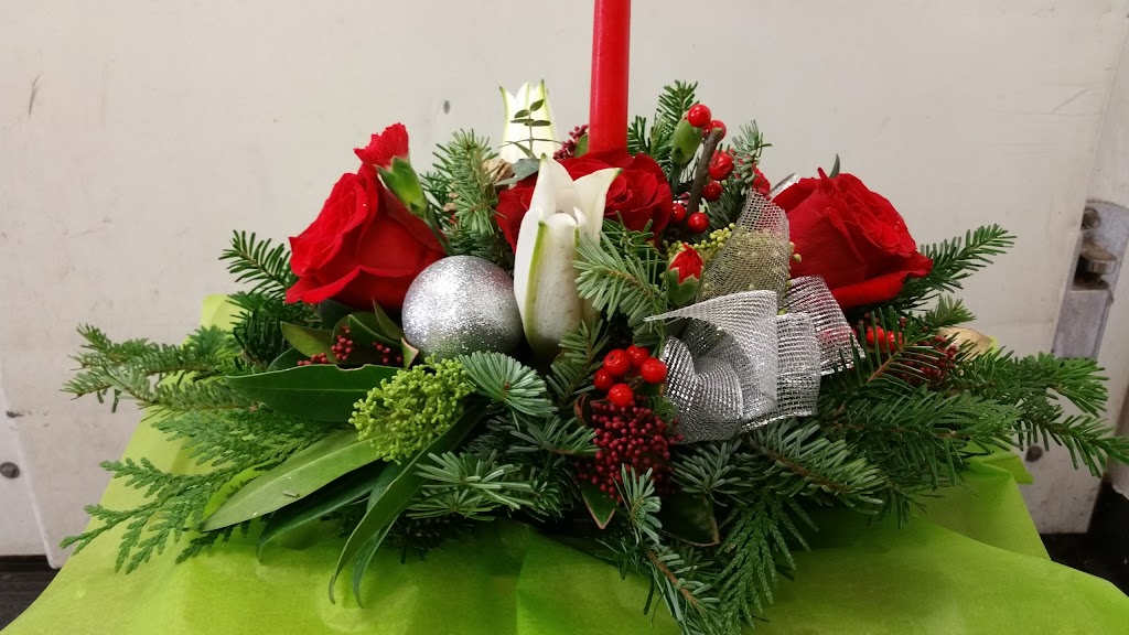 Maillardville Market 152 | 952 Brunette Ave, Coquitlam, BC V3K 1C9, Canada | Phone: (604) 522-3030