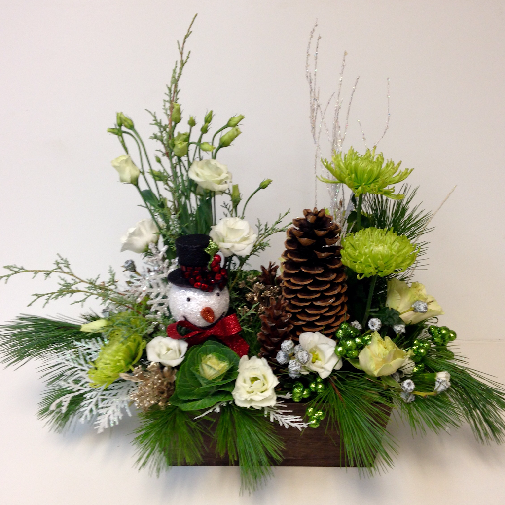 Russells Flower Shop | 1421 Main St E, Hamilton, ON L8K 1C2, Canada | Phone: (905) 547-1239