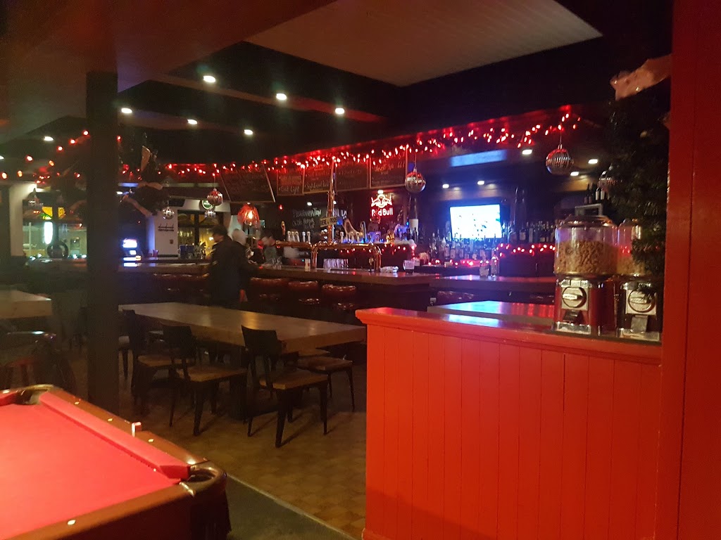 Broadway Pub | 540, av Broadway Shawinigan, QC G9N 1M3, Shawinigan, QC G9N 1M3, Canada | Phone: (819) 537-0044