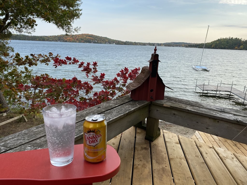A Summerhouse, Chemin de la Belle Plage, Blue Sea | 6 P’tit, Chemin de la Belle Plage, Blue Sea, QC J0X 1C0, Canada | Phone: (819) 463-4523