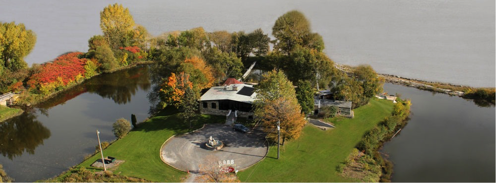 Gîte Un Air d’Été | 8988 Boulevard Sainte-Anne, Château-Richer, QC G0A 1N0, Canada | Phone: (418) 824-5210